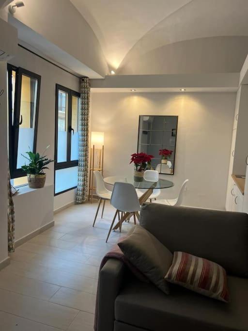 Apartamento Las Bovedas กาเซเรส ภายนอก รูปภาพ